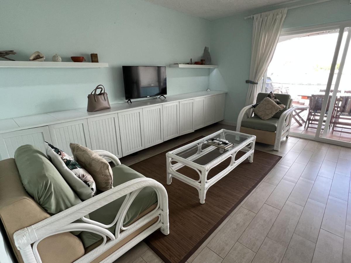 Sunny Villa In The Marina - Excellent Water Views Jolly Harbour Zewnętrze zdjęcie